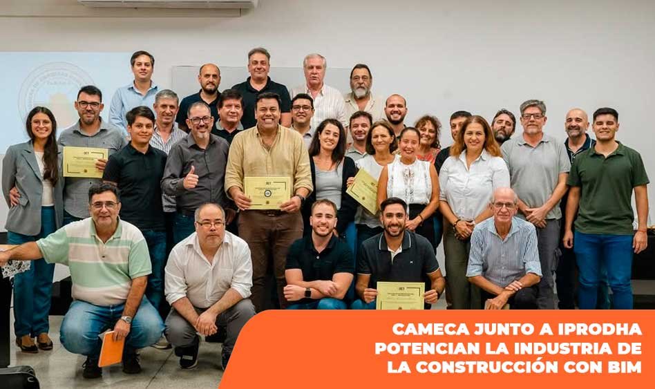 Foto grupal de participantes